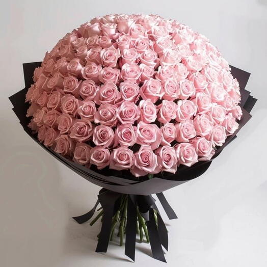 150 Pink Roses Bouquet