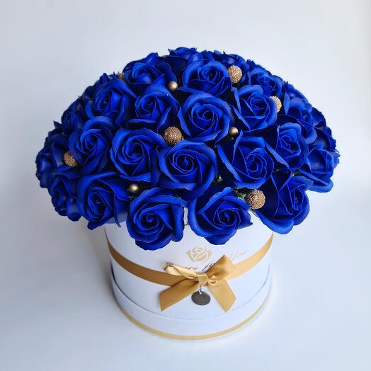 49 мыльных синих роз в шляпной коробке 🌹