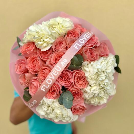 Pink roses with hydrangeas