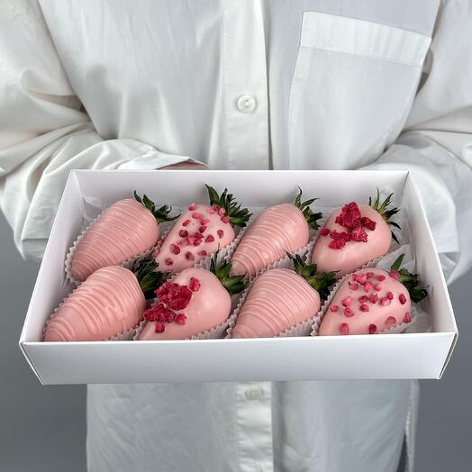 Коробочка клубники в шоколаде Розовый бархат