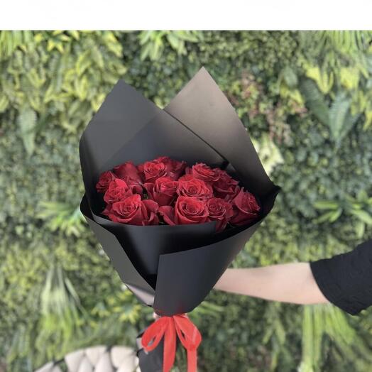 15 Red  roses