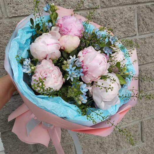 Пионы, 7шт, незабудка, летний букет