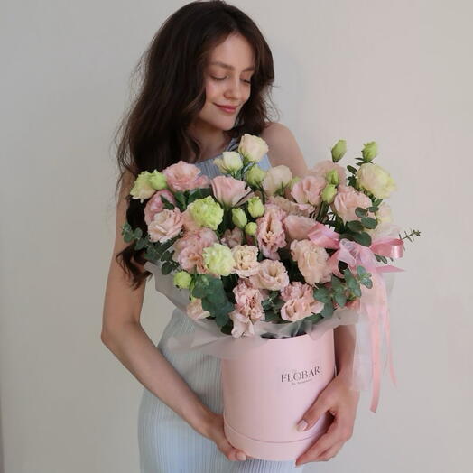 Эустома в коробке