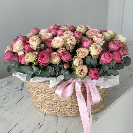 Корзина с цветами «Малиновая»