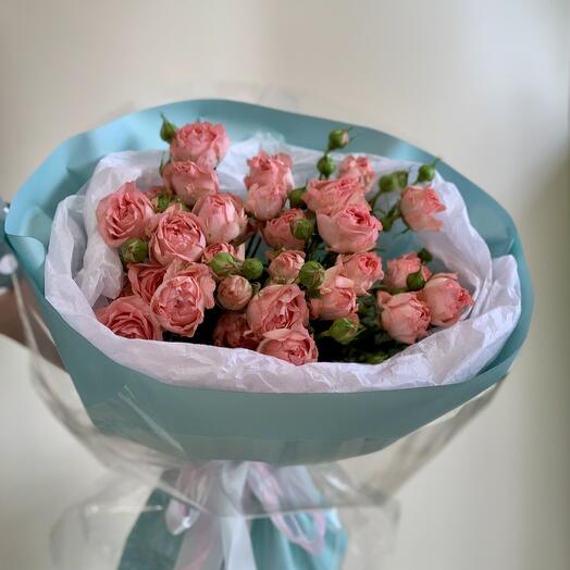 Букет  из 5 кустовых роз букет « Вдохновение »