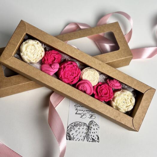 Набор пионов из шоколада ручной работы