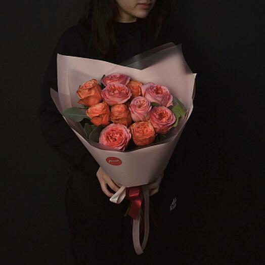 Букет пионовидных роз Kahala и Pink expression