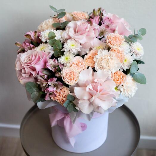 Una caja de rosas francesas