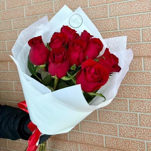 Букет из 9 красных роз♥️ в белом