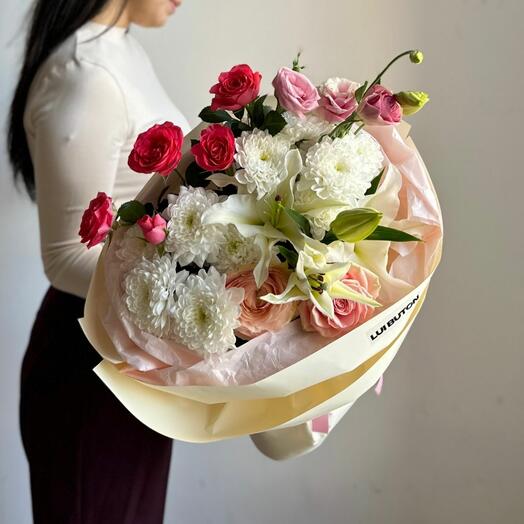 Букет "Евро с лилией"