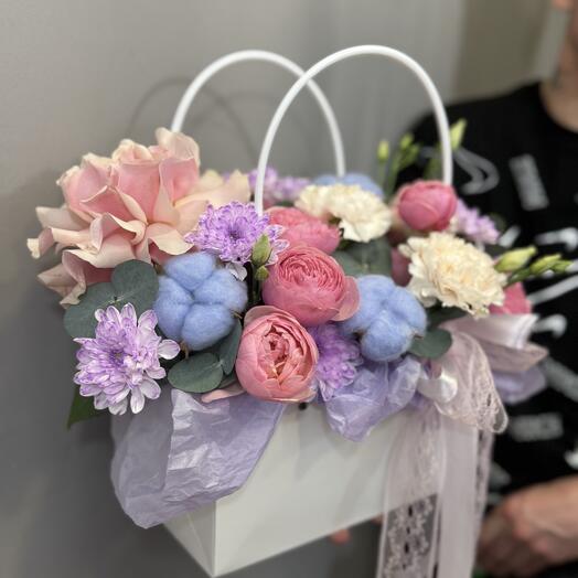 Цветы в сумке