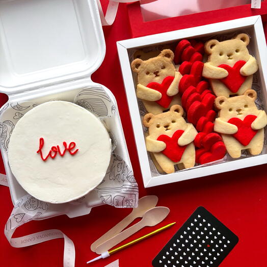 Подарок на день влюбленных комбо "Люблю, love" Бенто торт + печенье мишки мужу, жене, девушке, любимому, парню, любимой
