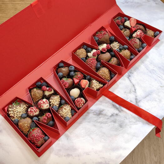 Клубника в шоколаде мама, клубника в шоколаде, клубника маме, подарок на день матери premium, набор из клубники в шоколаде