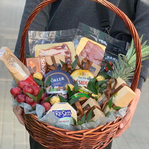 Продуктовая корзина «Угощение»