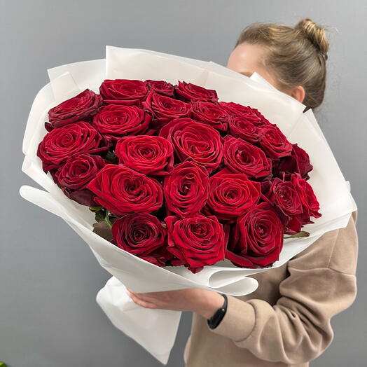 Букет из 25 красных роз