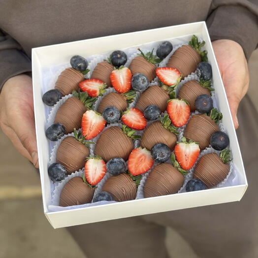 Клубника в шоколаде 🩷(молочный шоколад callebaut)