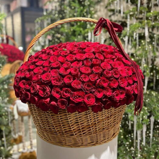 Роза 🌹 201 в корзине