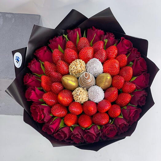 Букет клубничный «Red berry» M