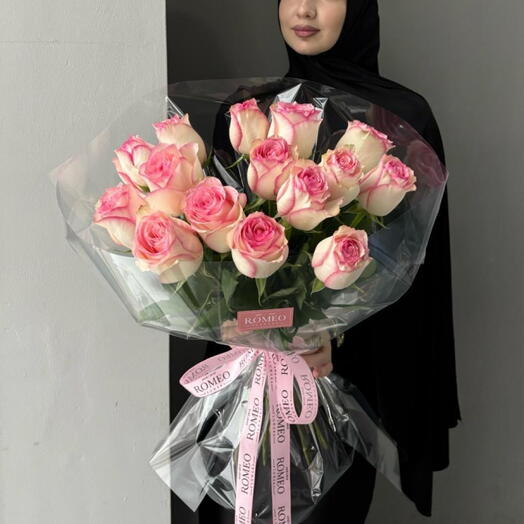 Моно букет из 15шт сортовых роз