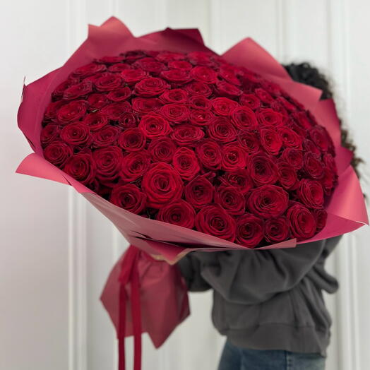 Букет из 101 розы Red Naomi 60см