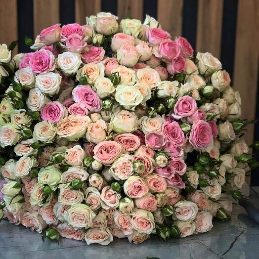 Микс из кустовых роз 7