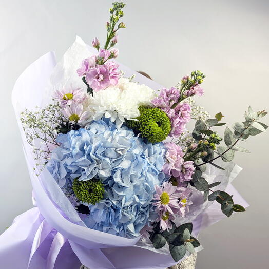 Bouquet with blue hydrangea and pink matthiola