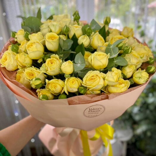 Кустовые розы Желтый фейерверк