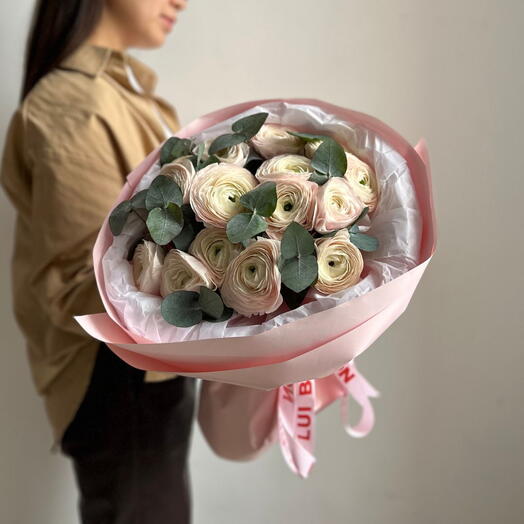 Букет "15 ранункулюсов"