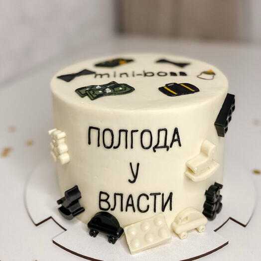 🤍торт 1.5кг на пол года День рождения с шоколадными игрушками