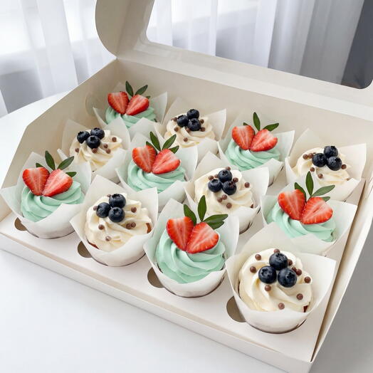 Подарочный набор капкейков Berry Mint: Клубника   Голубика (12 шт)