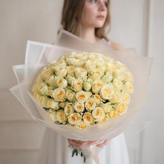 35 кустовых роз