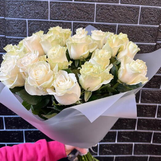 Букет из 25 Белых Роз Эквадор 60см