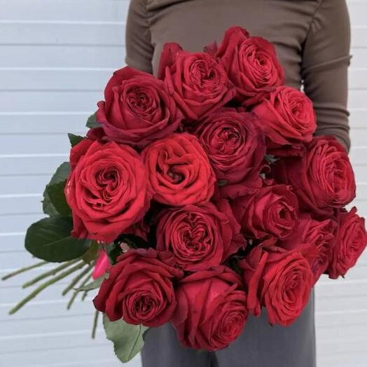 Букет из 15 красных роз