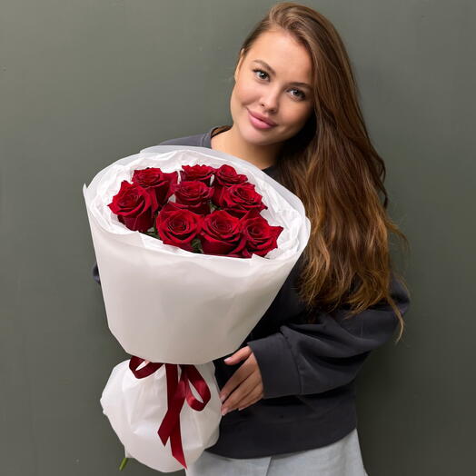 🔥🔥🔥Акция Букет роз бордовые 9 шт в белом оформлении🌹🤍