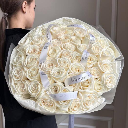 Шикарные розы с крупнейшим бутоном