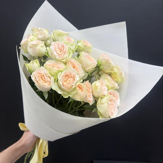 Букет из 5 кустовых роз 🌼