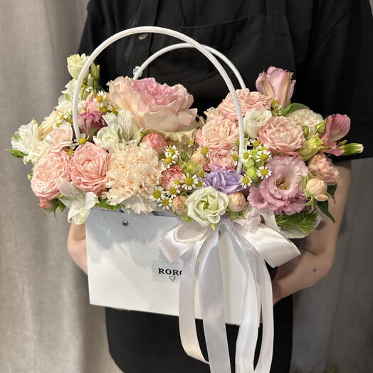 Роза + микс из цветов 🌸💕