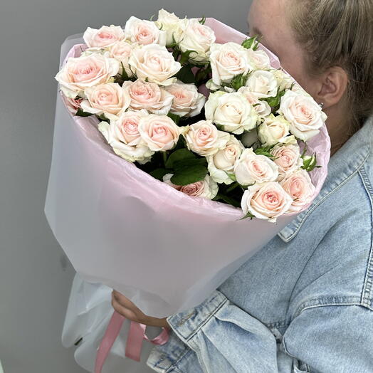 Акция ‼️ моно букет 7 кустовых роз 💕