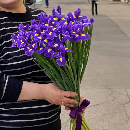 Букет с ирисами