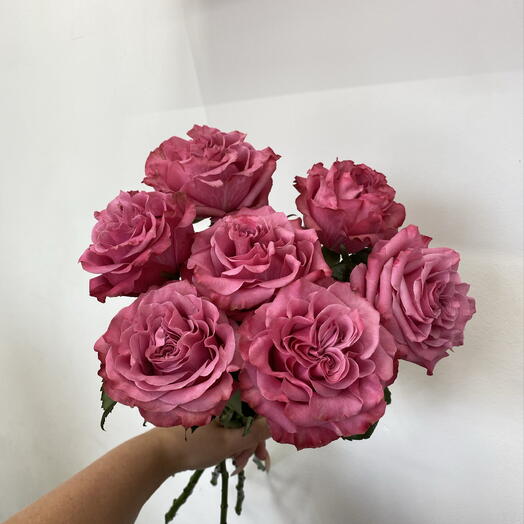 Яркий букет из 7 роз 🎀Кантри Блю🎀 под ленту