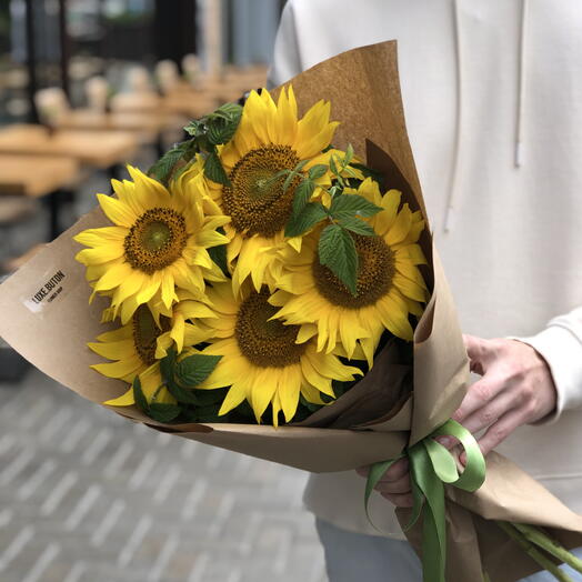 🌻🌻🌻Букет подсолнухов в крафте 5 шт