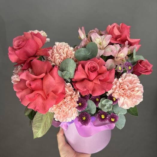Композиция с малиновыми ароматными розами🌹(5382)