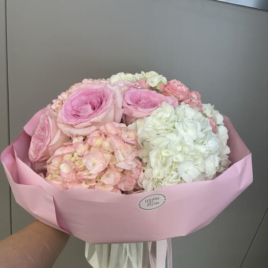 Розовый букет с гортензией 💖