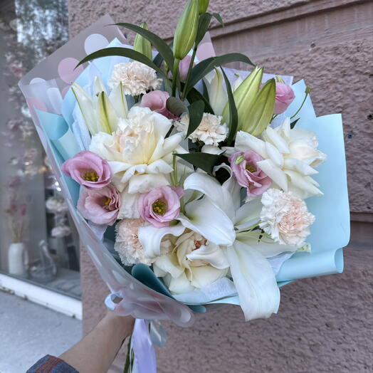 Букет с лилией 🌸