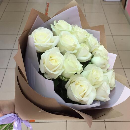 15 white roses in a craft design