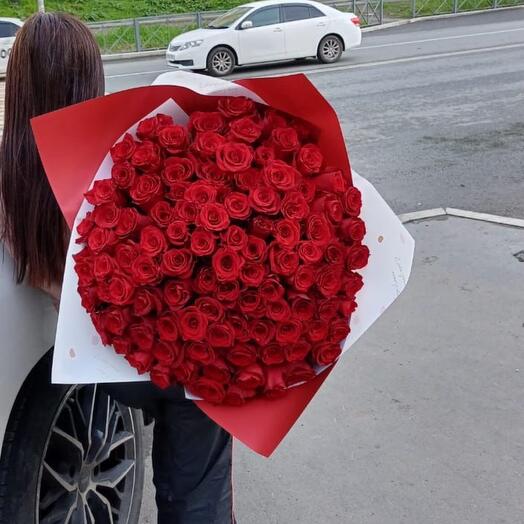 Любовное послание из 101 розы