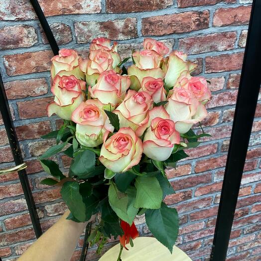 Букет роз Джамила 15 шт