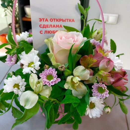 Корзина с цветами