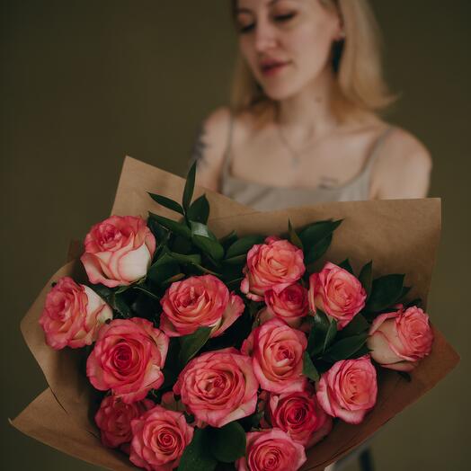 Bouquet of bright pink Jumilia roses