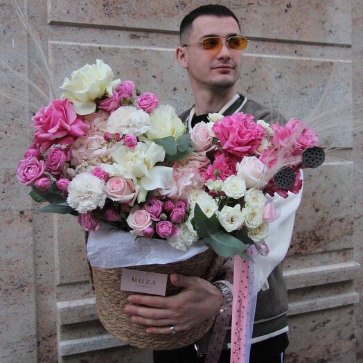 Цветы в кашпо